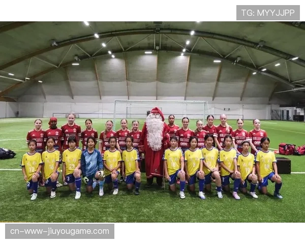 决赛后双方球员握手致敬体现体育精神,球赛与握手问题 决赛后双方球员握手致敬体现体育精神,球赛与握手问题